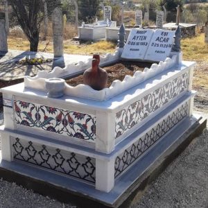 Kütahya mezar yapımı çinili mezar